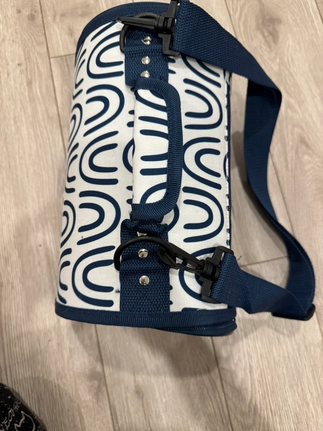 Pet Carrier Bag - Portable & Stylish image indicator(2)