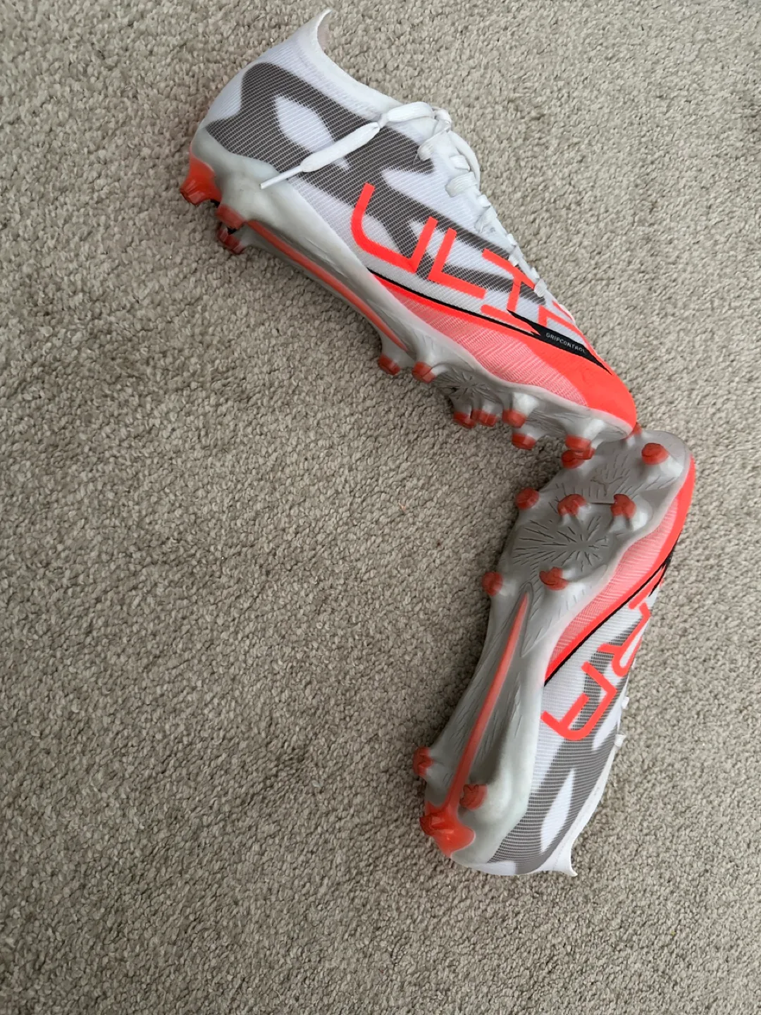 Puma Ultra 4.3 FG/AG soccer cleats- Size 7 girls image indicator(3)