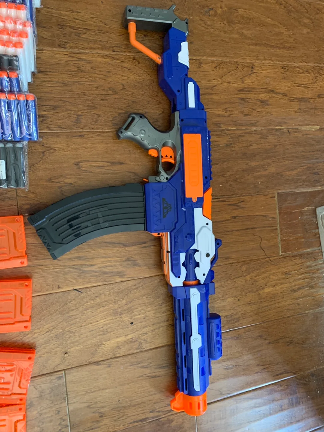 Nerf Gun with Ammo and Clips image indicator(2)