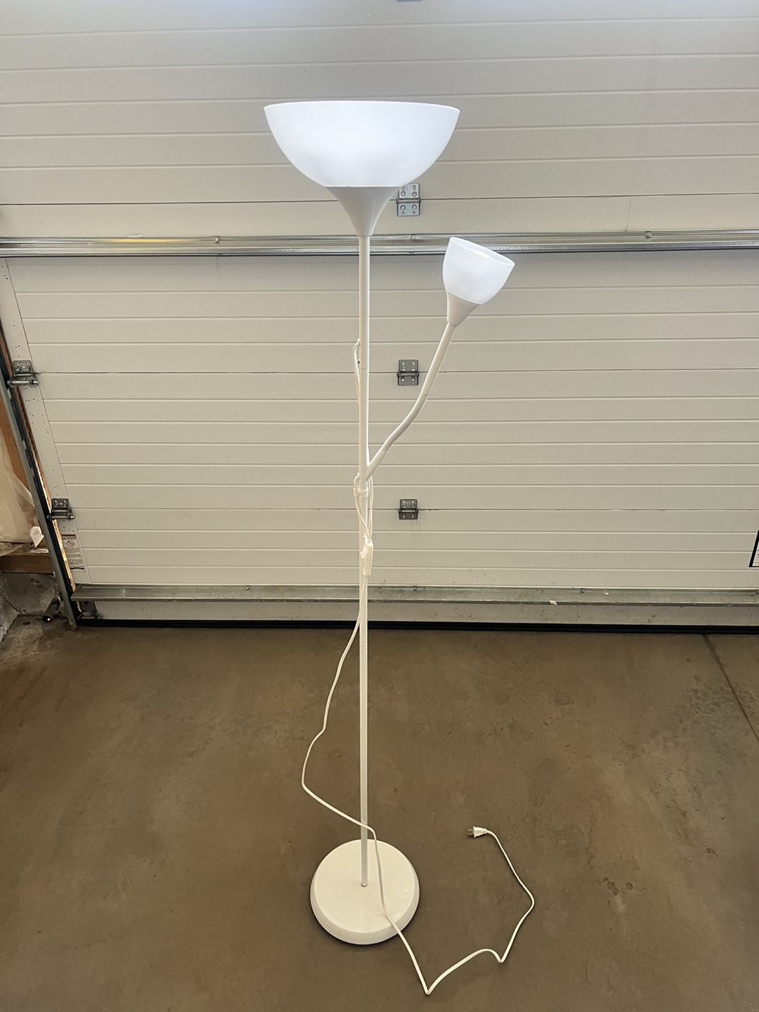 IKEA Floor Lamp with Reading Light - White - photo 2