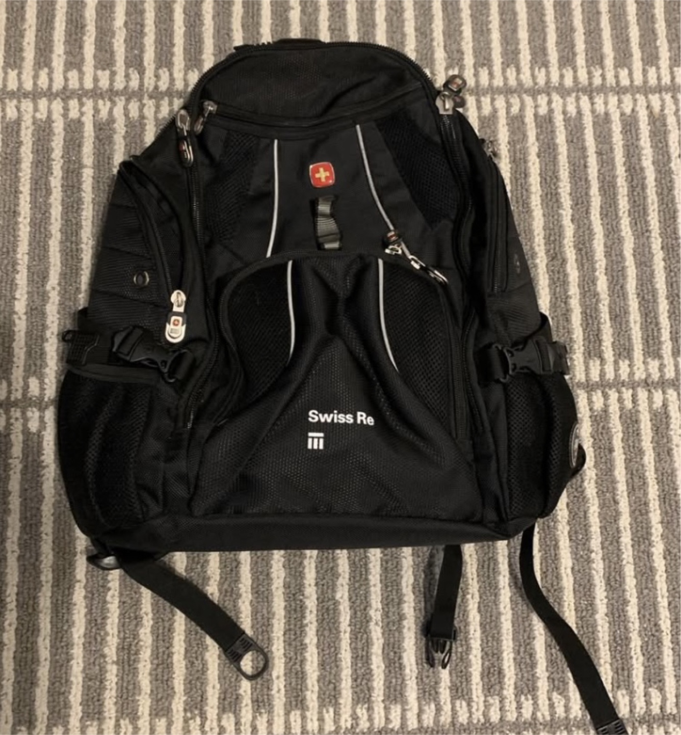 SwissGear Backpack - Black - Airflow