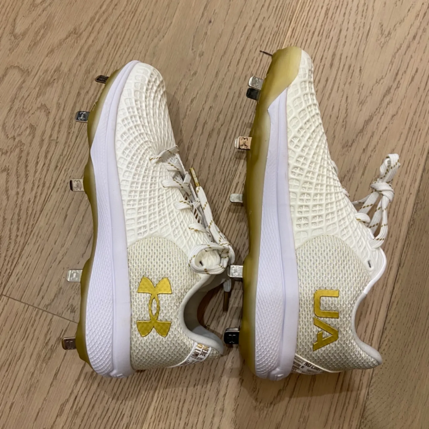 New size 8.5/40 women’s Under Armour Glyde 2.0 MT image indicator(4)