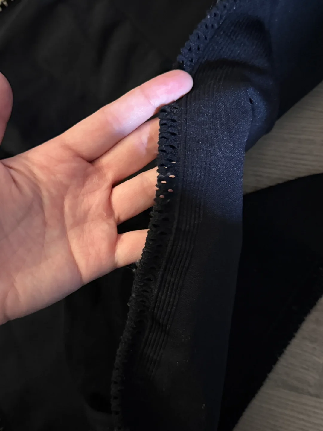 Four pairs of women's leggings image indicator(3)