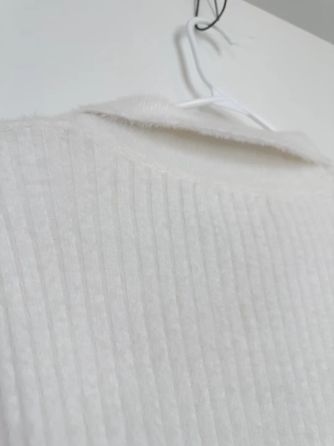 Bailey 44 White Knit Top !Brand New! image indicator(5)