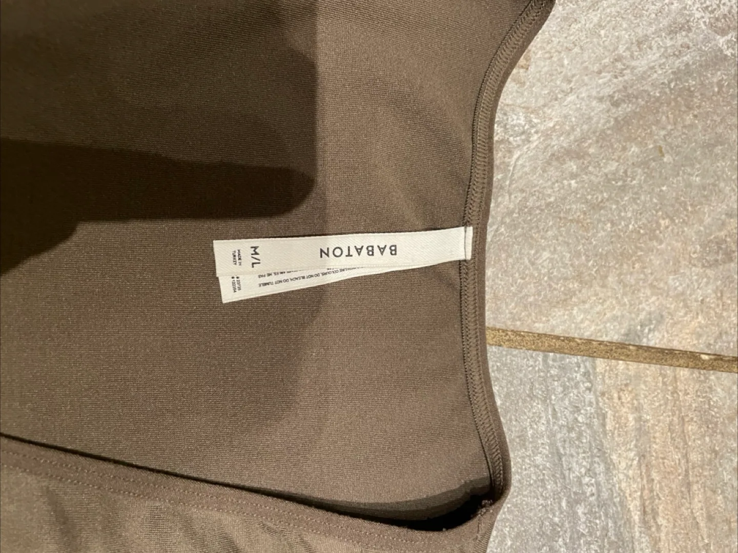 Babaton Long Sleeve V-Neck Top - Size M image indicator(2)