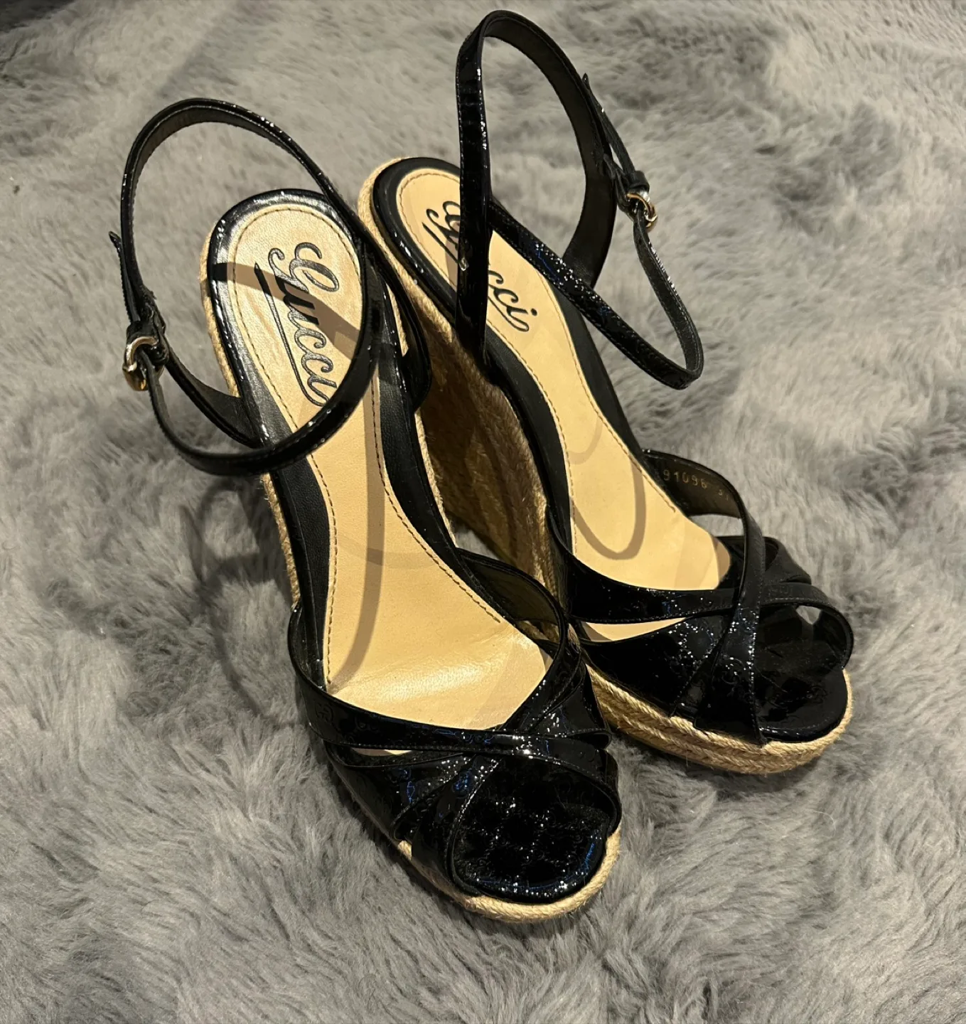 Gucci Black Patent Leather Wedge Sandals image indicator(4)