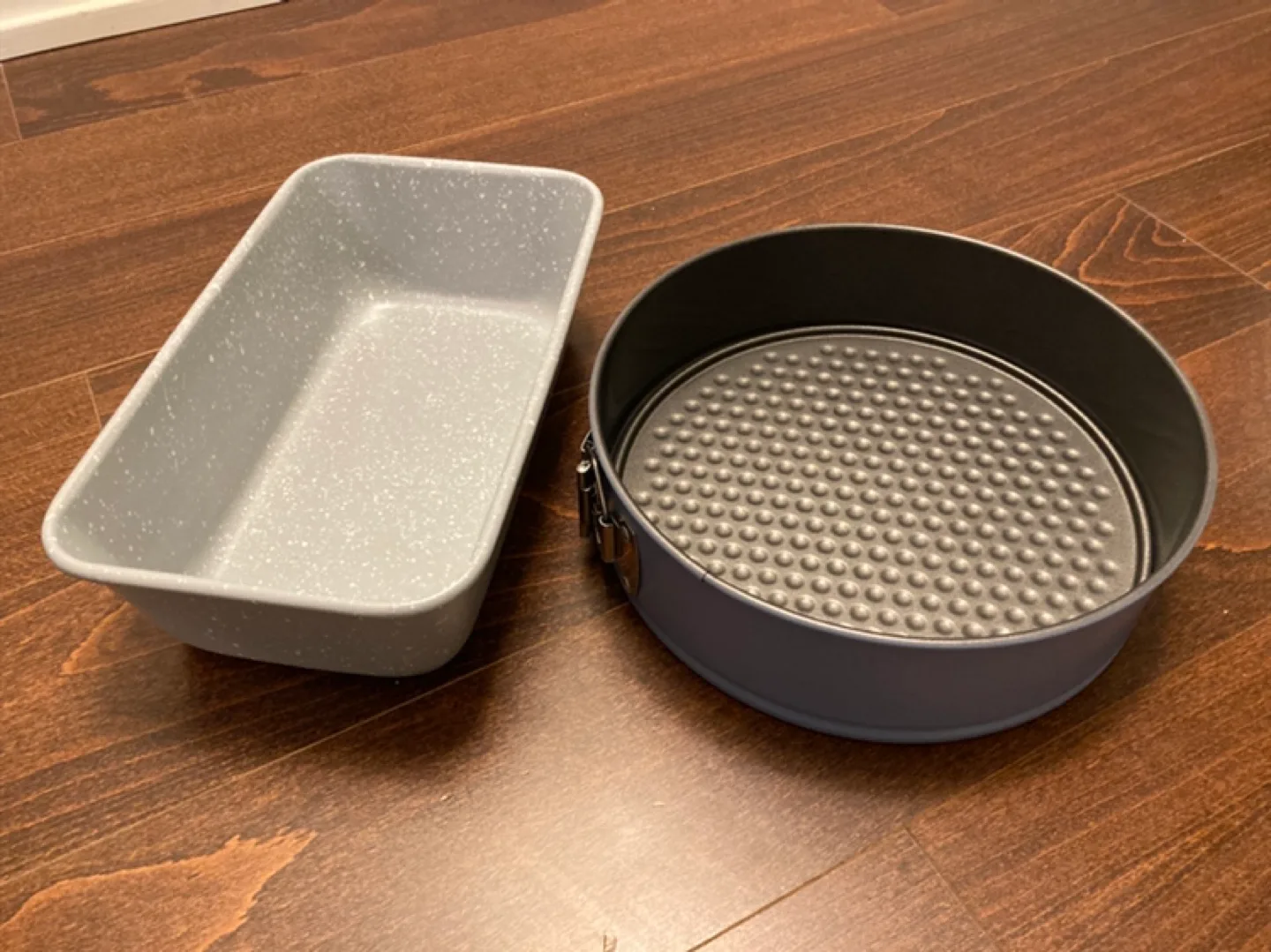 #freecycle Baking Pan Set - Loaf Pan & Springform Pan thumbnail