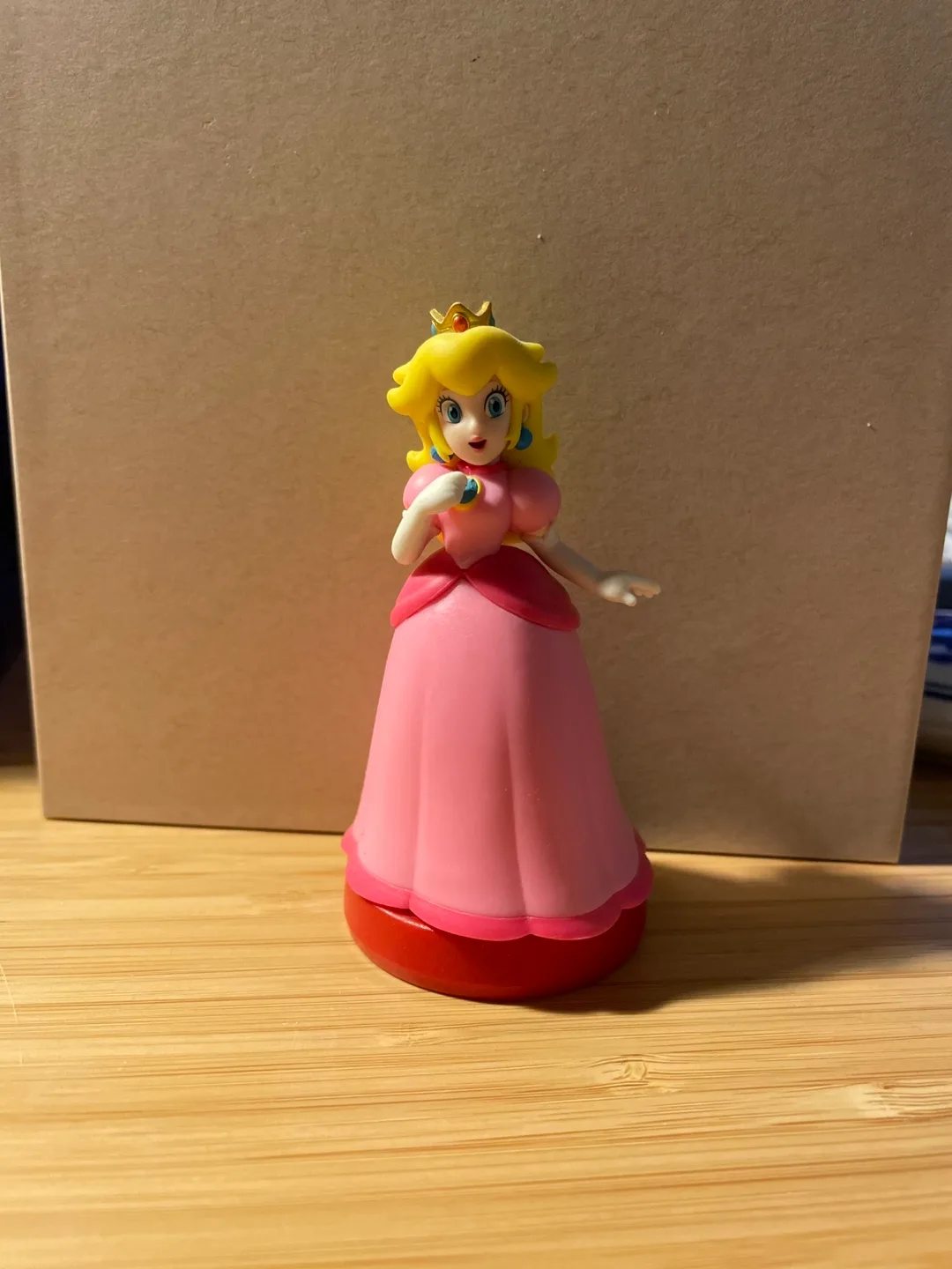 Princess Peach Amiibo thumbnail