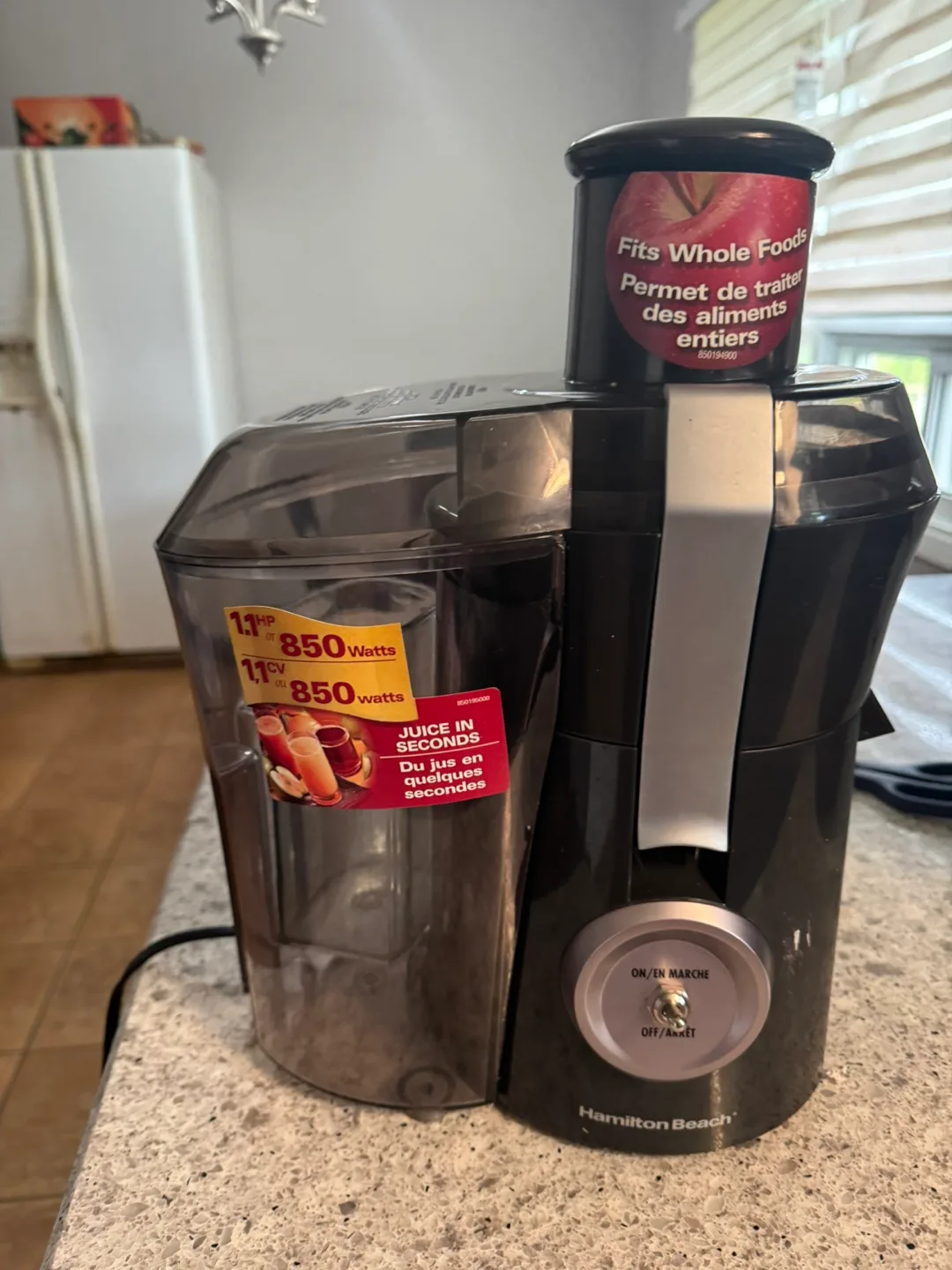 Hamilton Beach Juicer - 850 Watts image indicator(2)