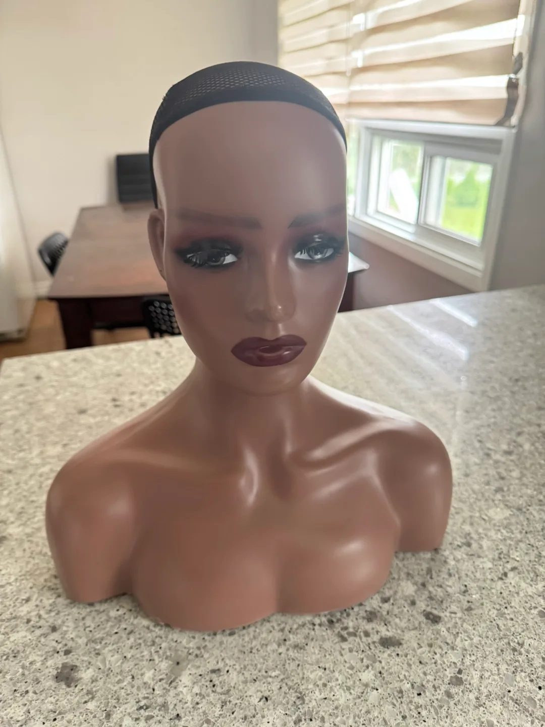 Mannequin Head with Cap image indicator(3)