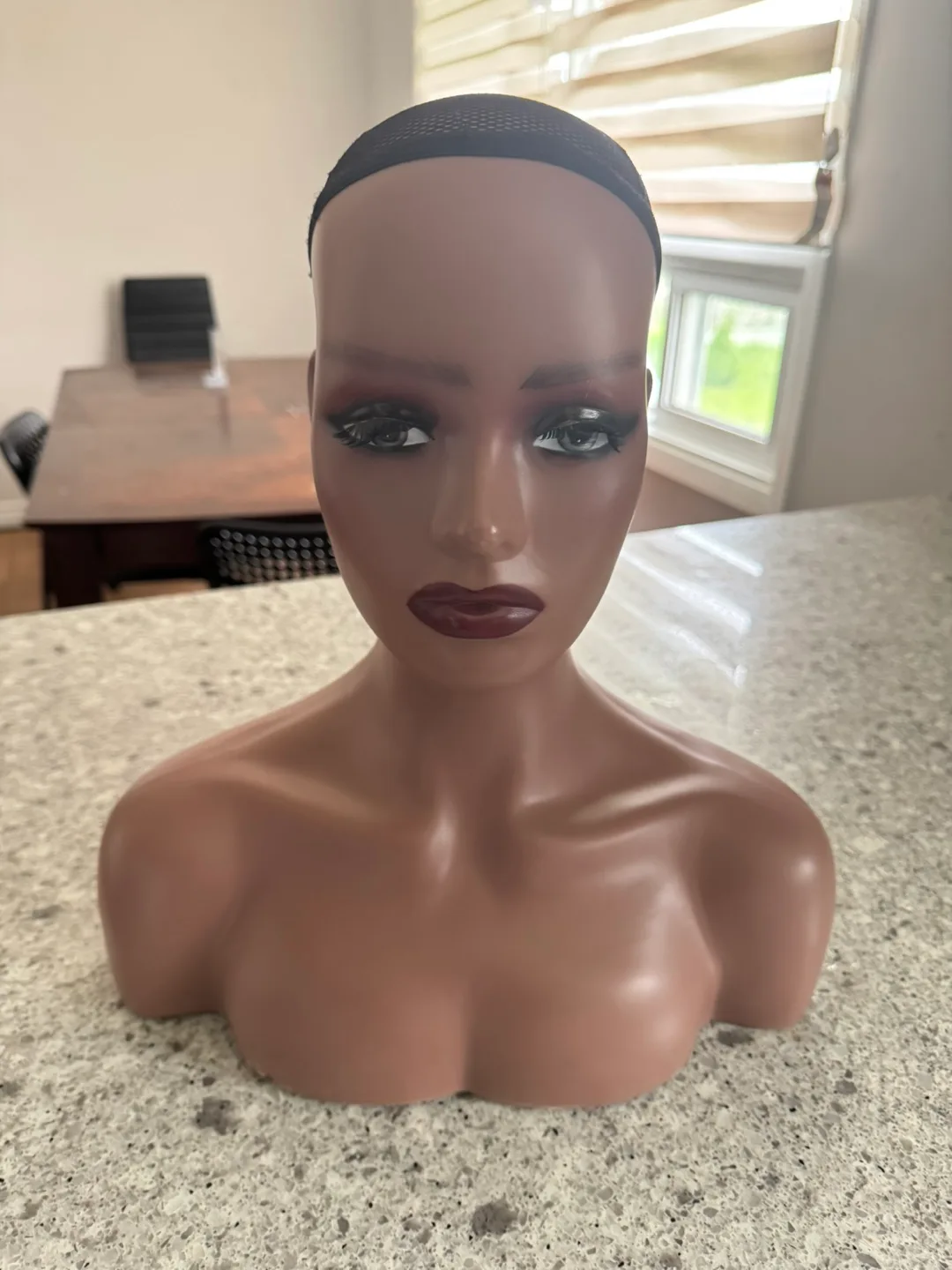 Mannequin Head with Cap image indicator(2)
