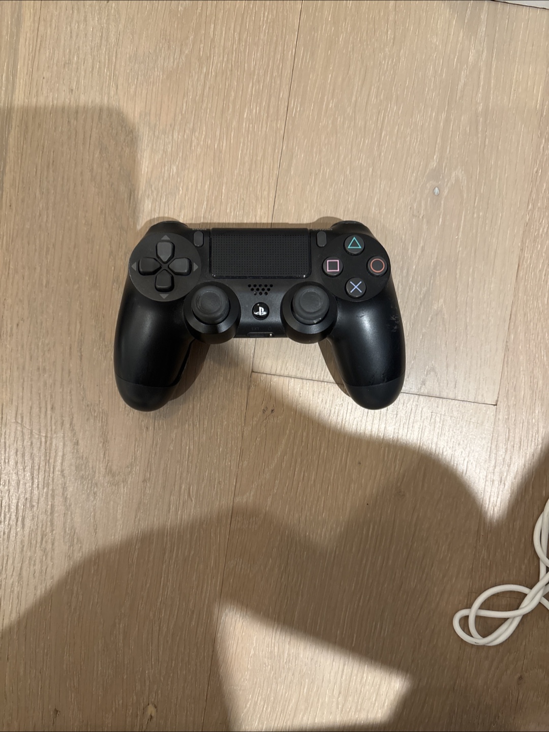 PS4 Wireless Controller - Black