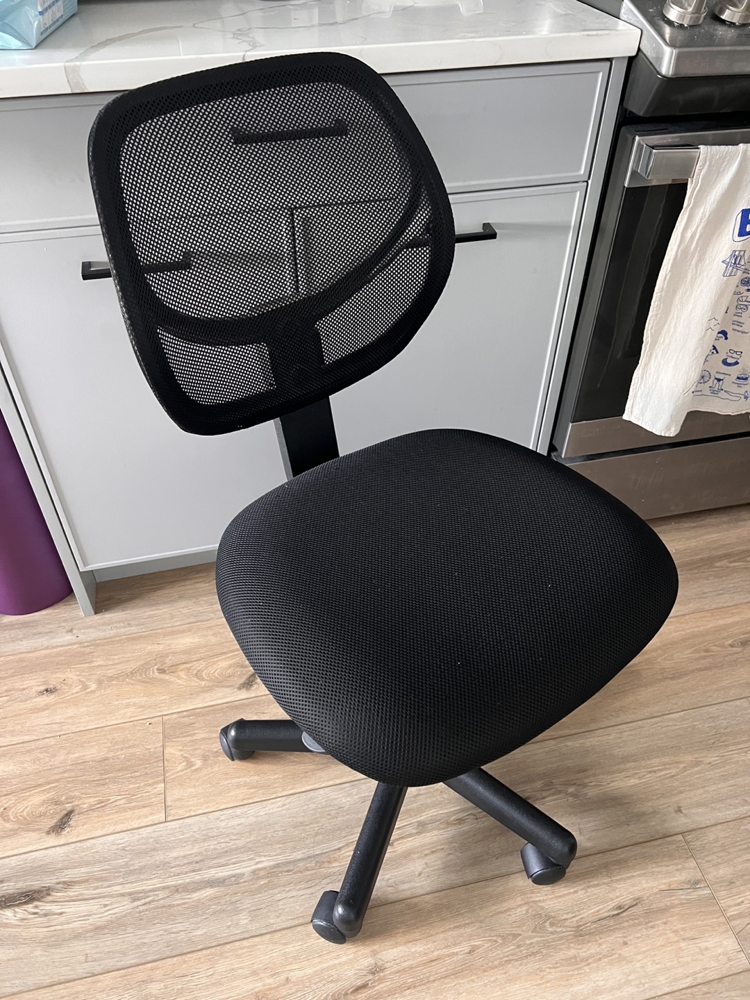 black desk chair