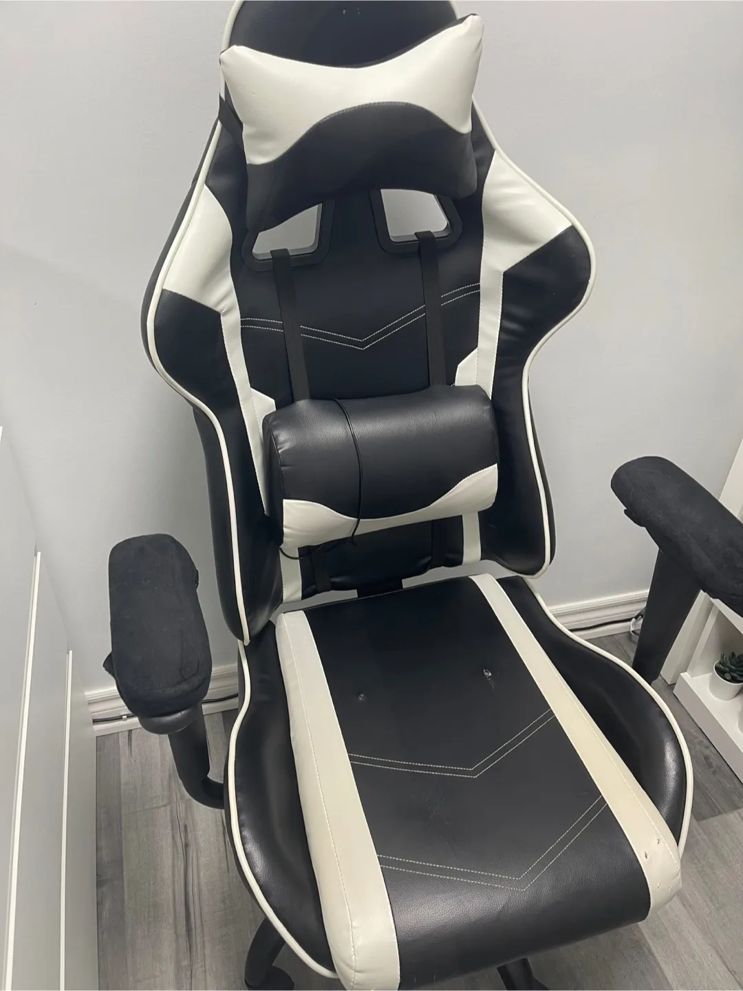 Desk Chair - Black and White