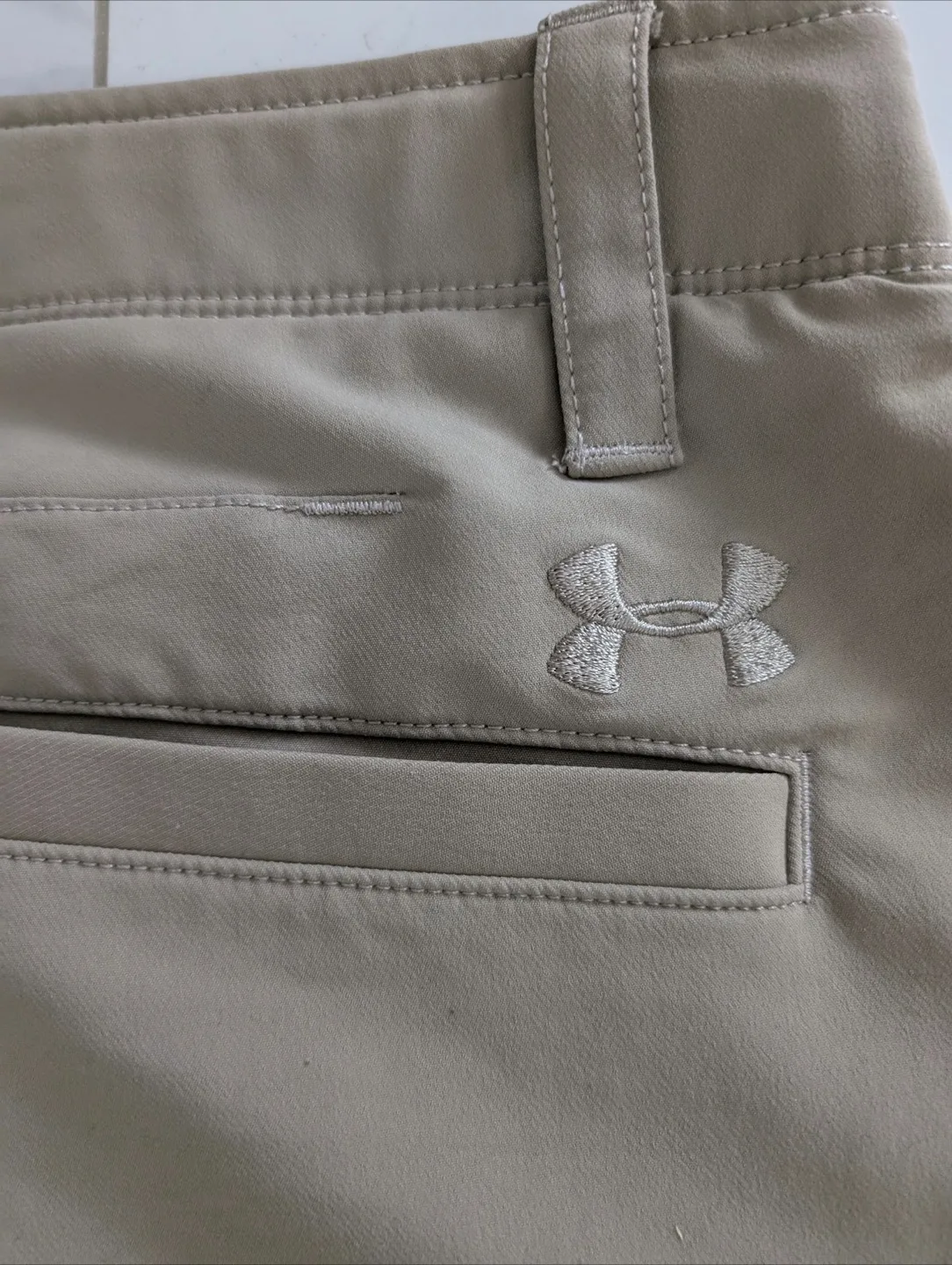 Under Armour Men's Golf Trousers - Size 36/32 image indicator(2)