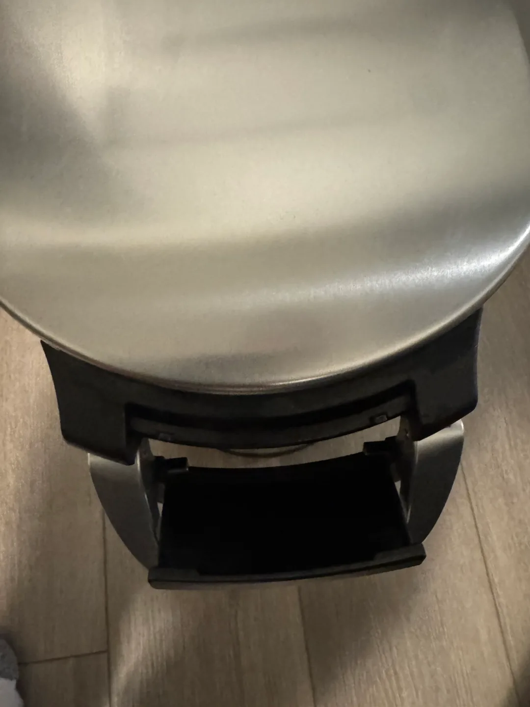 🐶Simplehuman Airtight Pet Food Can (Stainless Steel) image indicator(8)