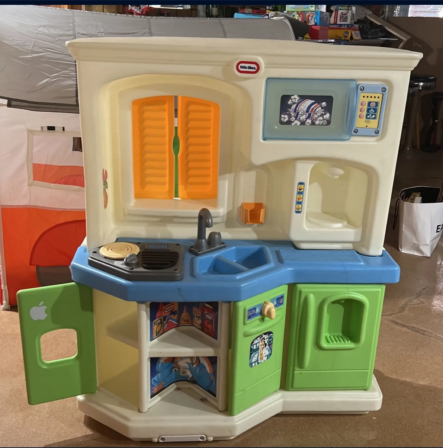 Little Tikes Play Kitchen thumbnail