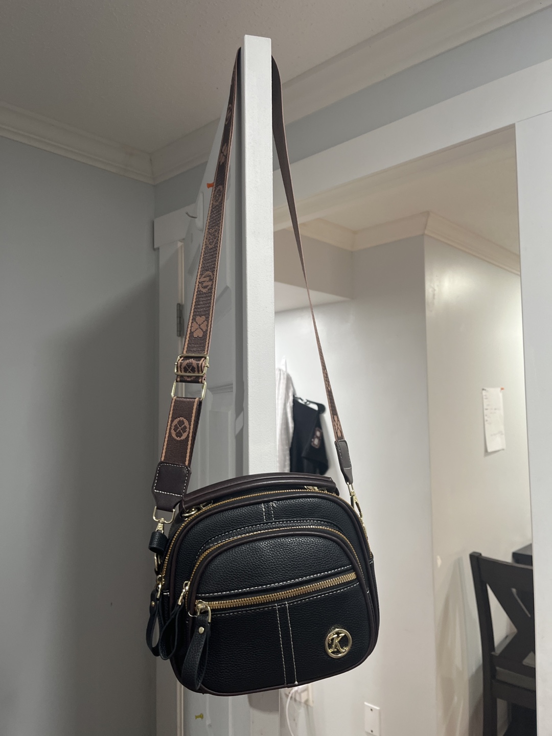 Set of Two Handbags - Tote and Crossbody - photo 3