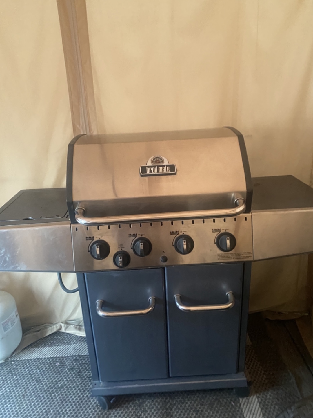 Broil Mate 4 Burner Propane BBQ