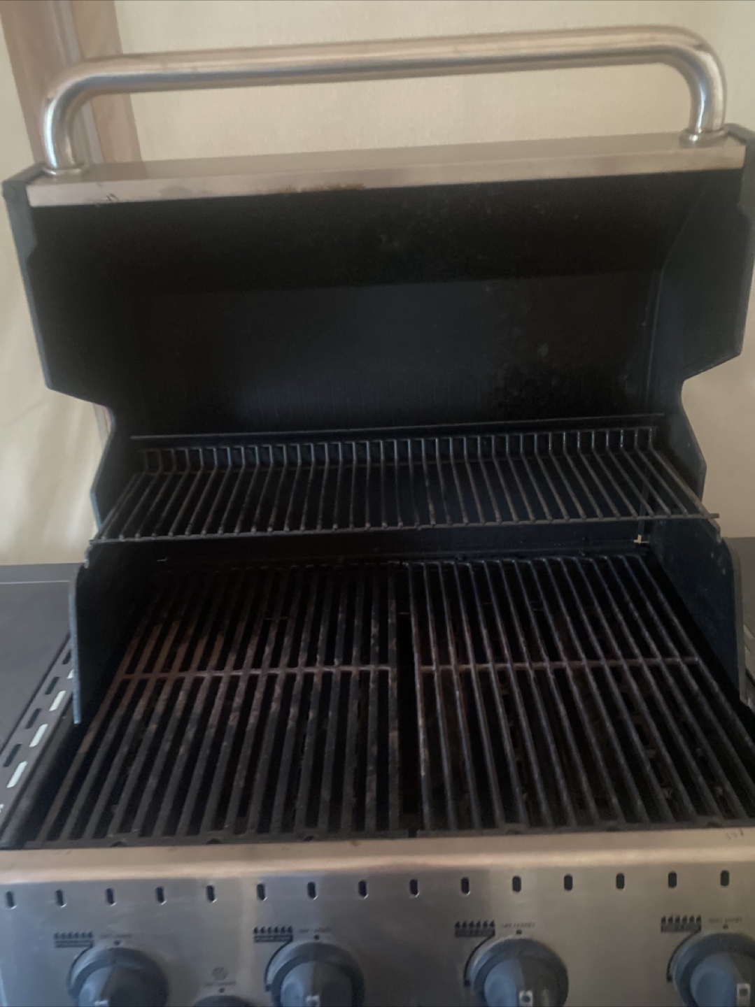 Broil Mate 4 Burner Propane BBQ - photo 4