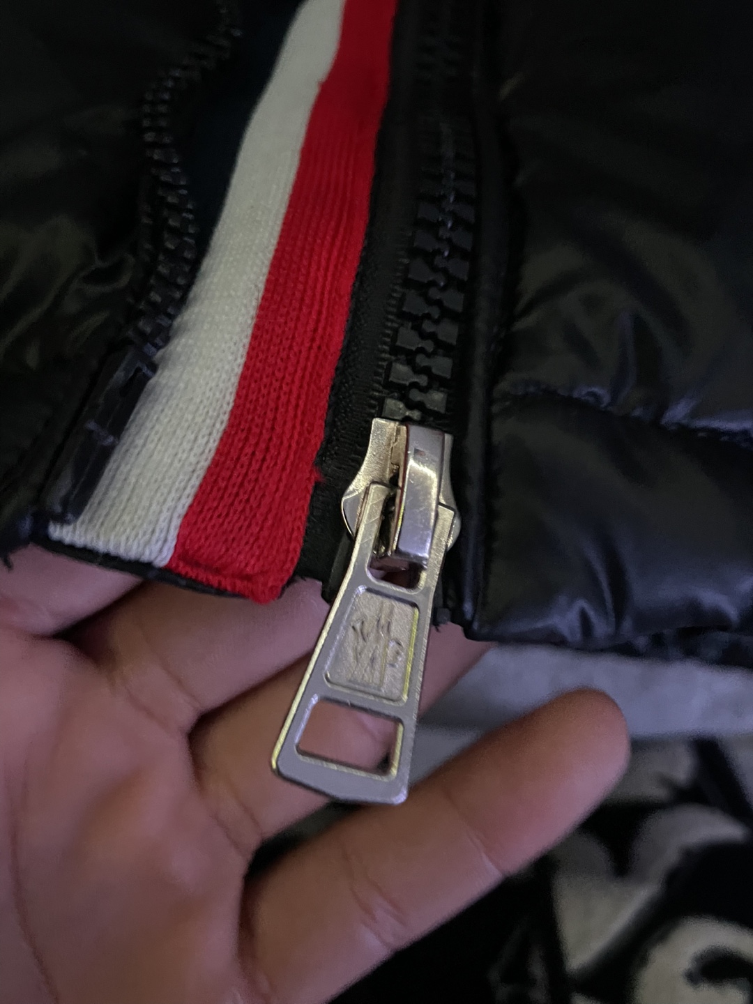 Moncler Black Puffer Jacket - photo 4