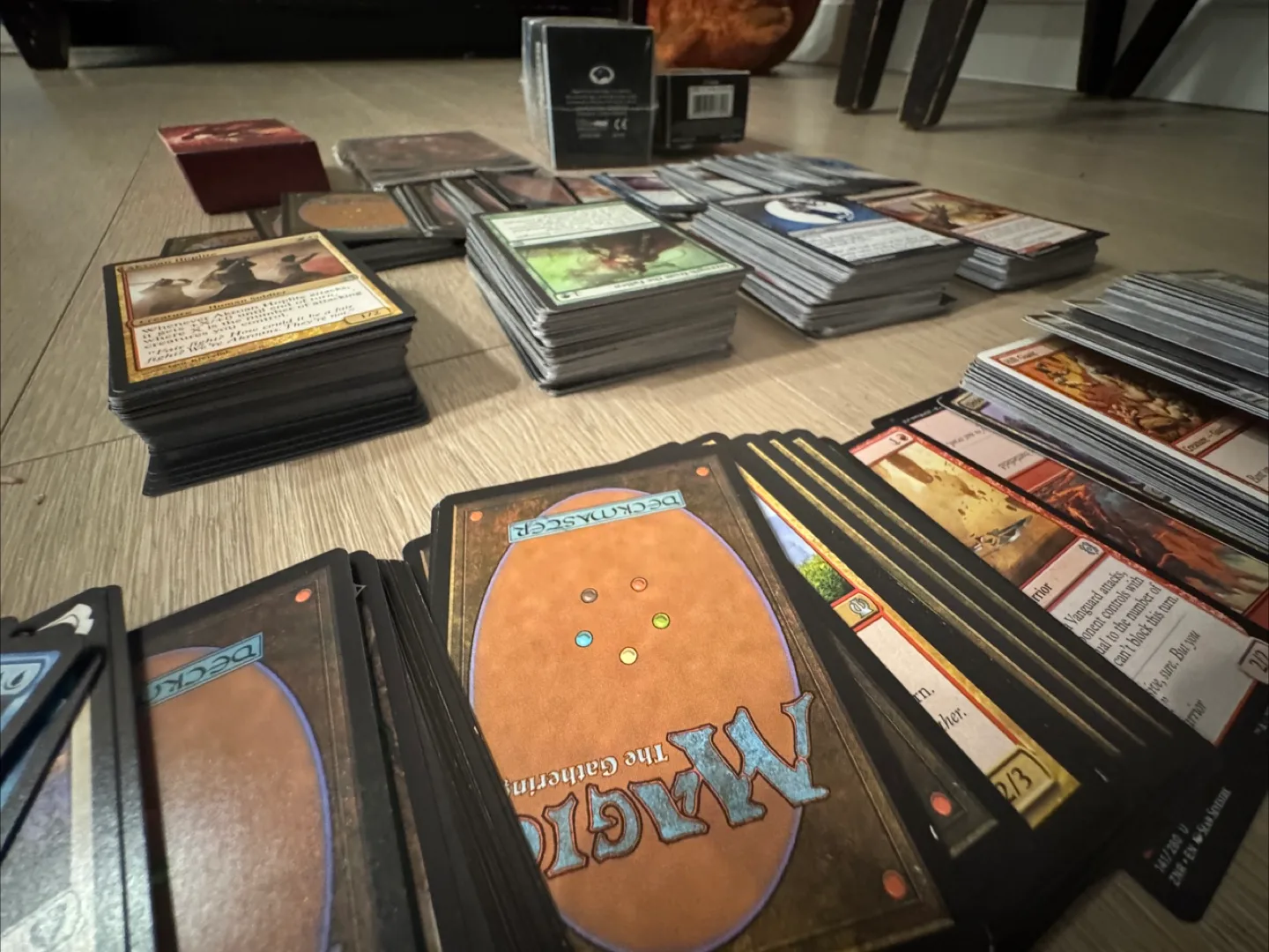 Lot of 500+ Magic the Gathering Trading Cards image indicator(3)