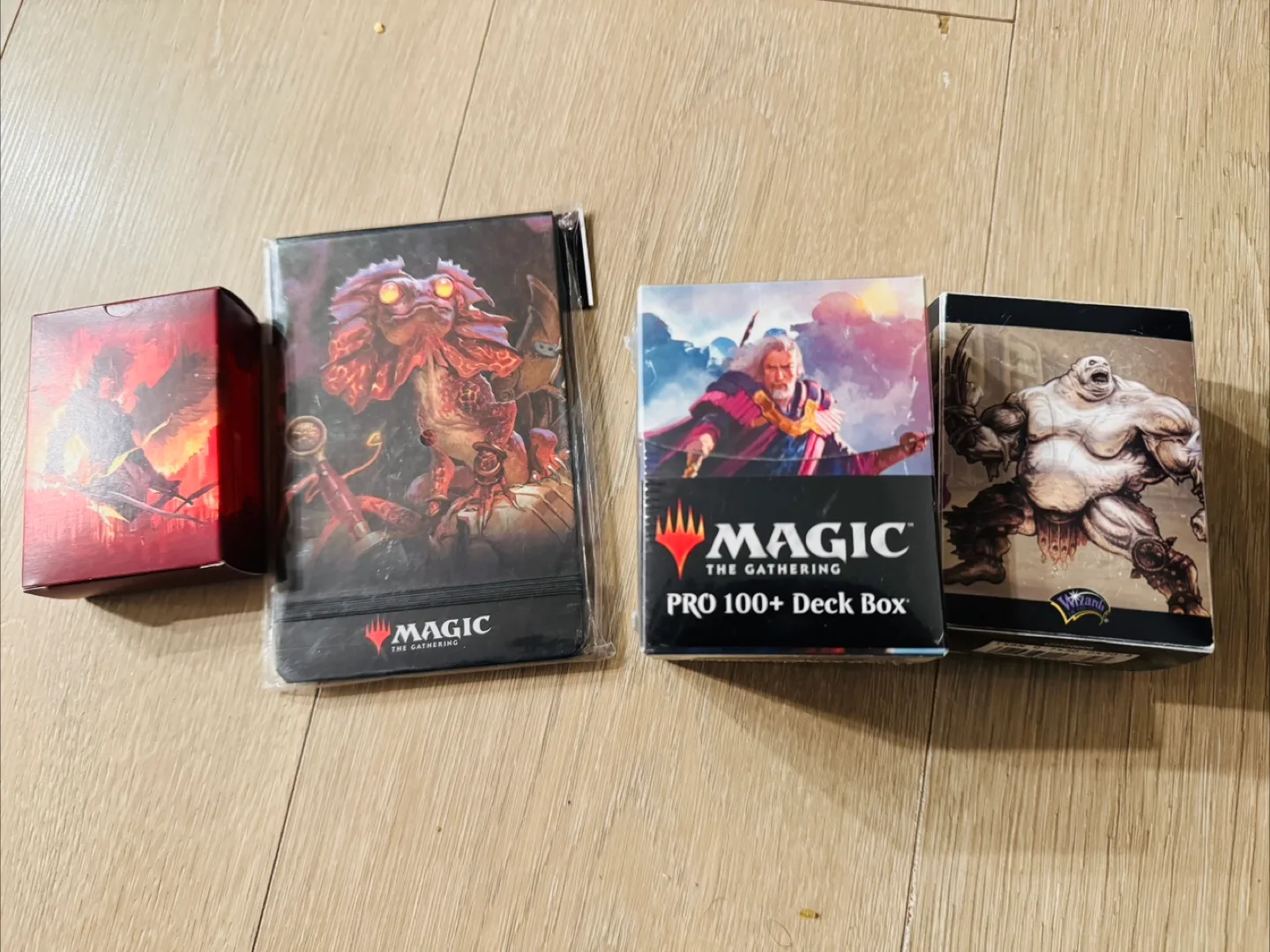 Lot of 500+ Magic the Gathering Trading Cards image indicator(7)