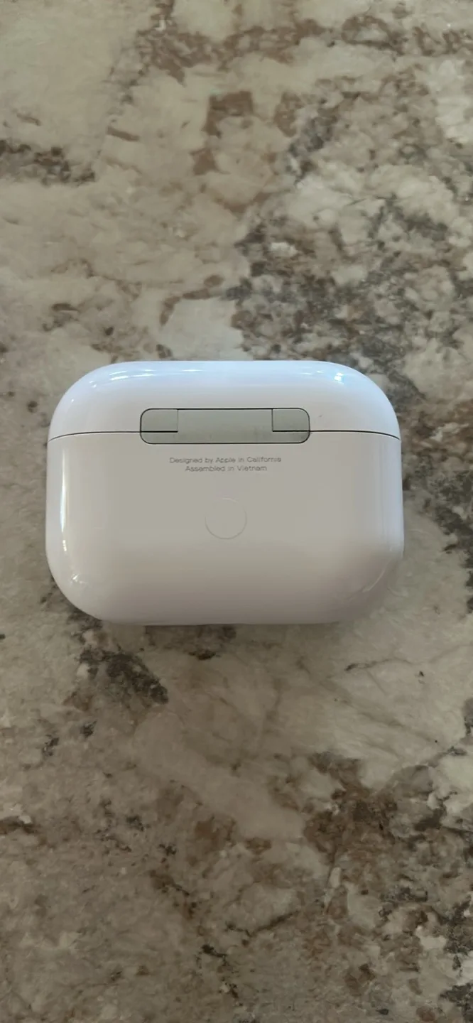Apple AirPods Pro 2nd Generation image indicator(2)
