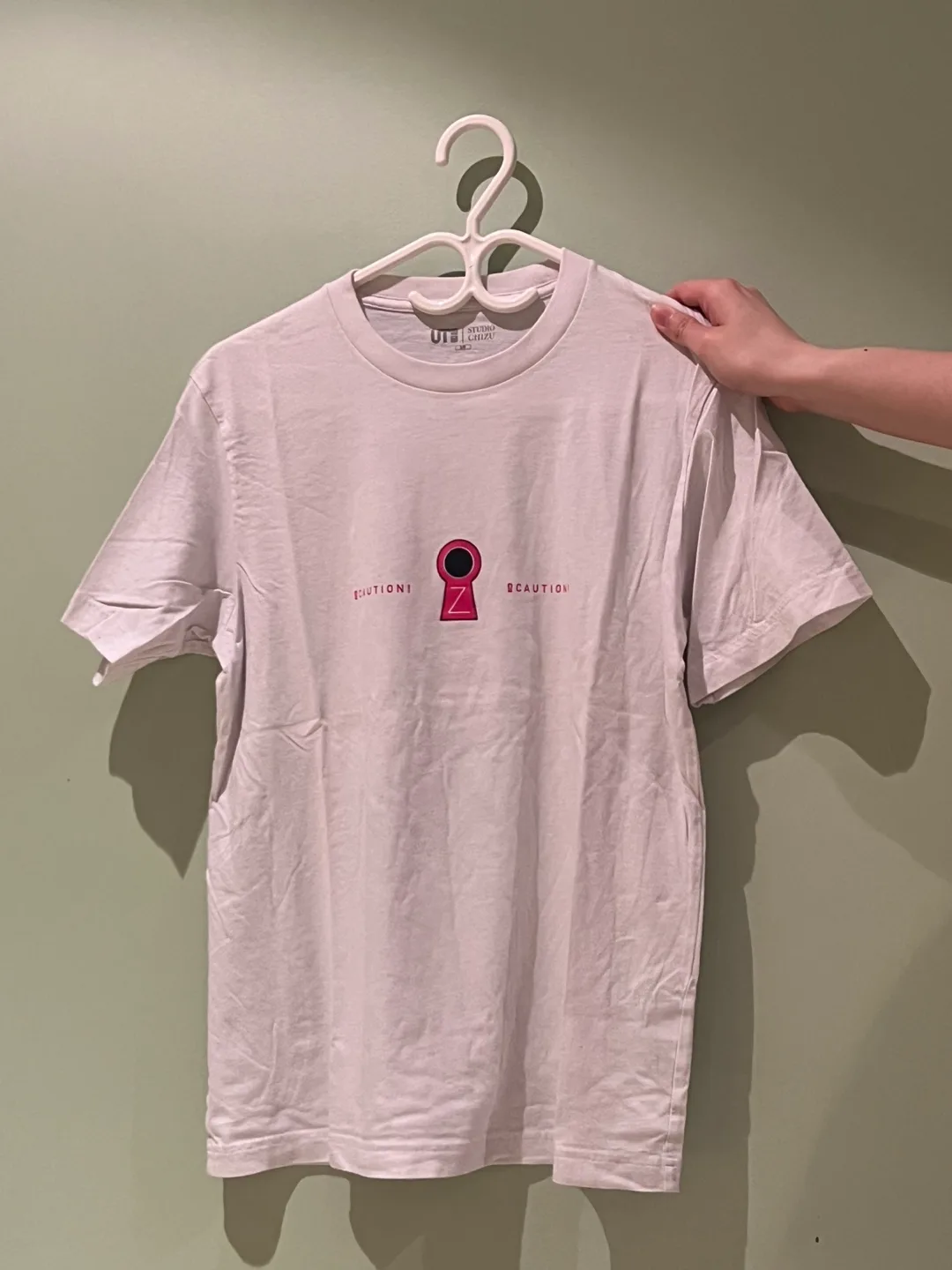 UT T-Shirt - Size L - Challenger Wins Graphic thumbnail