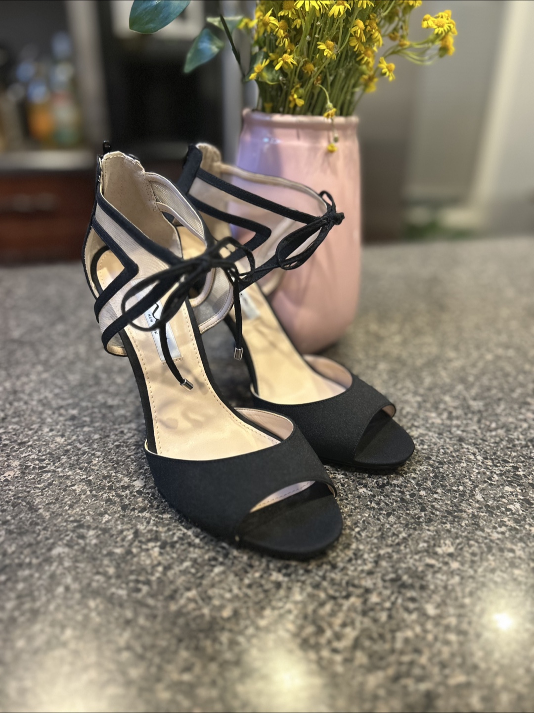 Nina Black Peep-Toe Heels Size 9 - photo 2