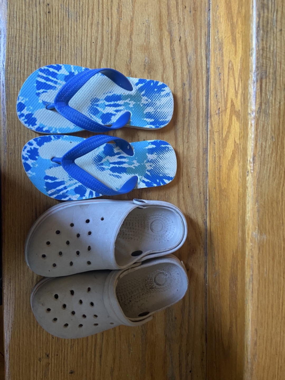 Toddler ' Flip Flops and crocks - photo 2