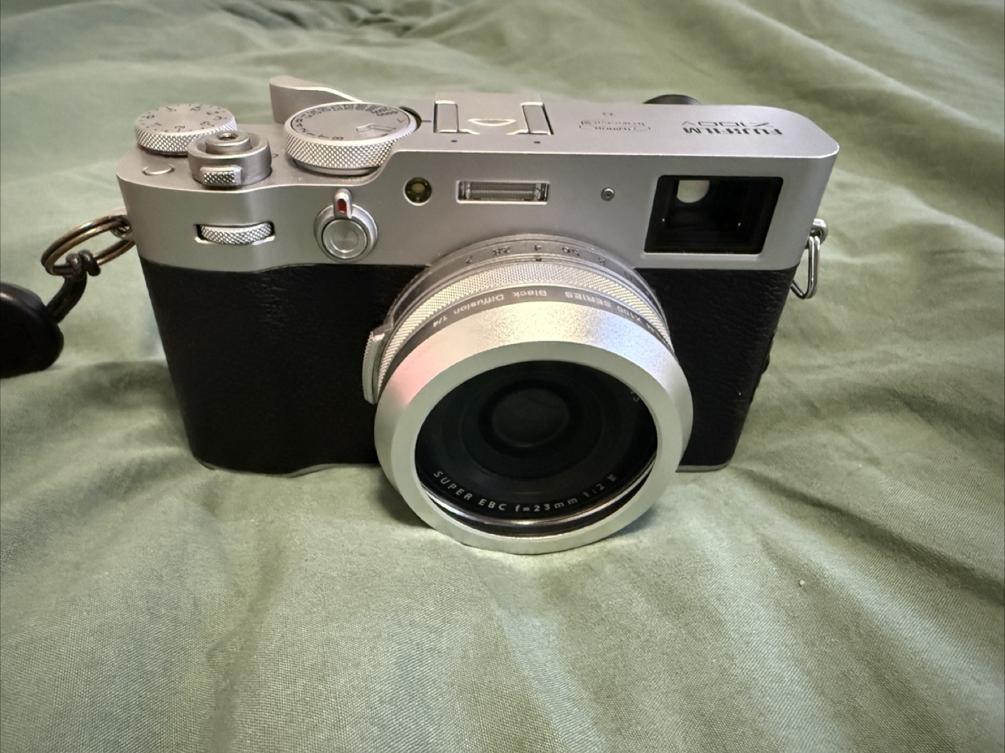 Fujifilm x100v