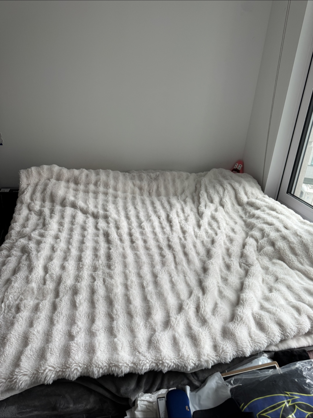 Selling Zinus King size Bed Frame + Mattress - photo 3