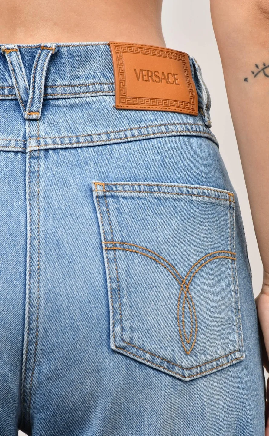 Authentic VERSACE Blue Denim Cut-Out Wide Leg Jeans Size 27 image indicator(2)