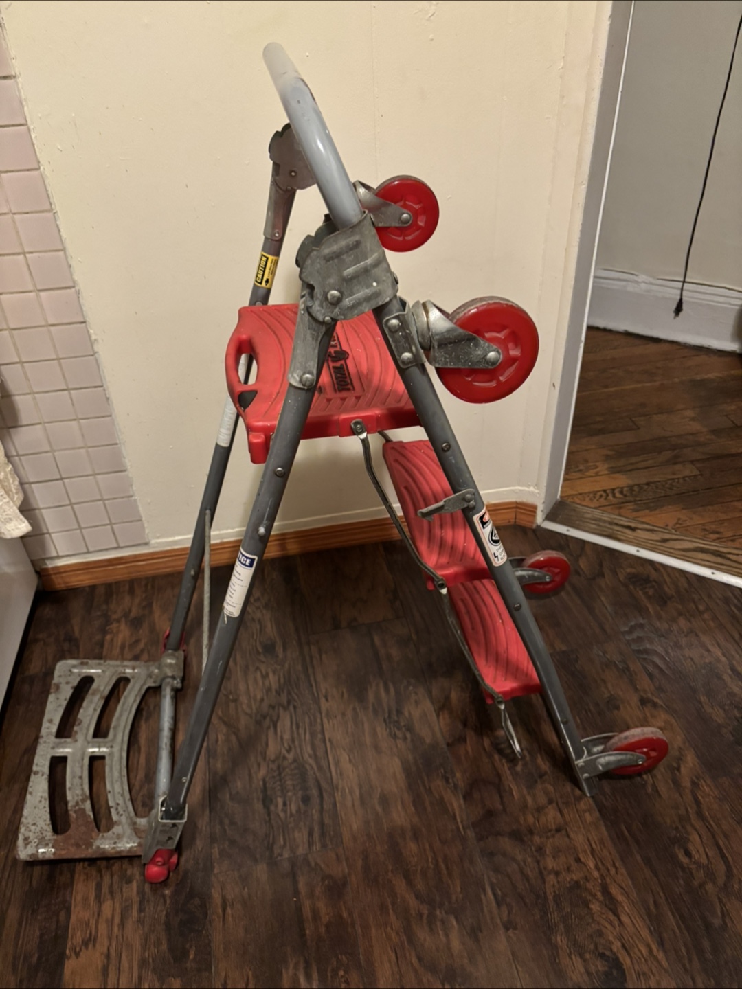 Total Trolley 4-in-1 Multi-Functional Hand Truck - photo 3