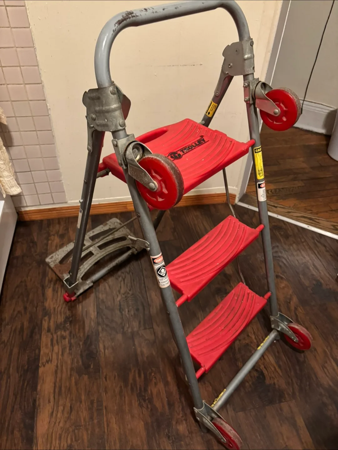 Total Trolley 4-in-1 Multi-Functional Hand Truck thumbnail