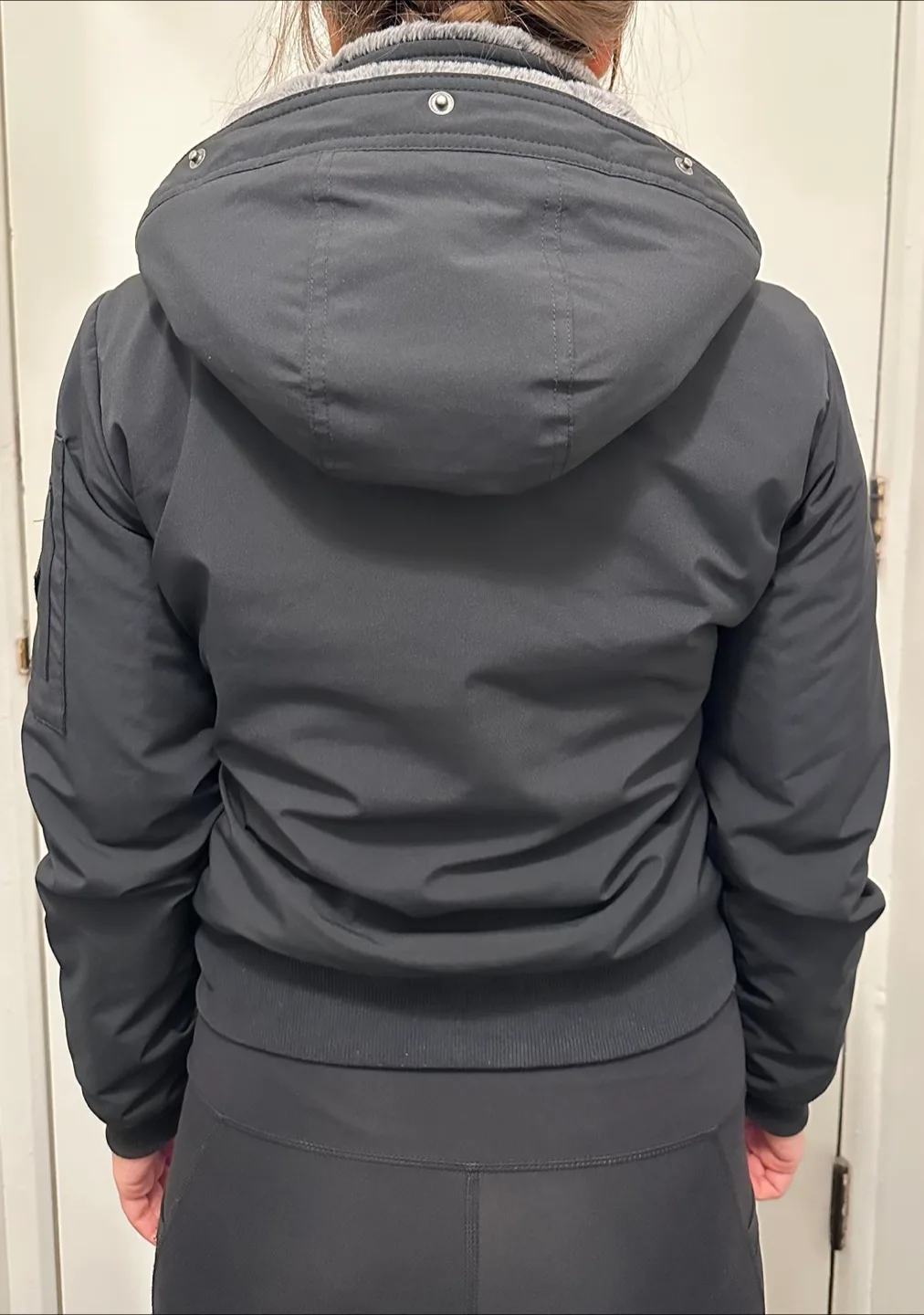 Hollister Women’s Jacket (XS) image indicator(5)