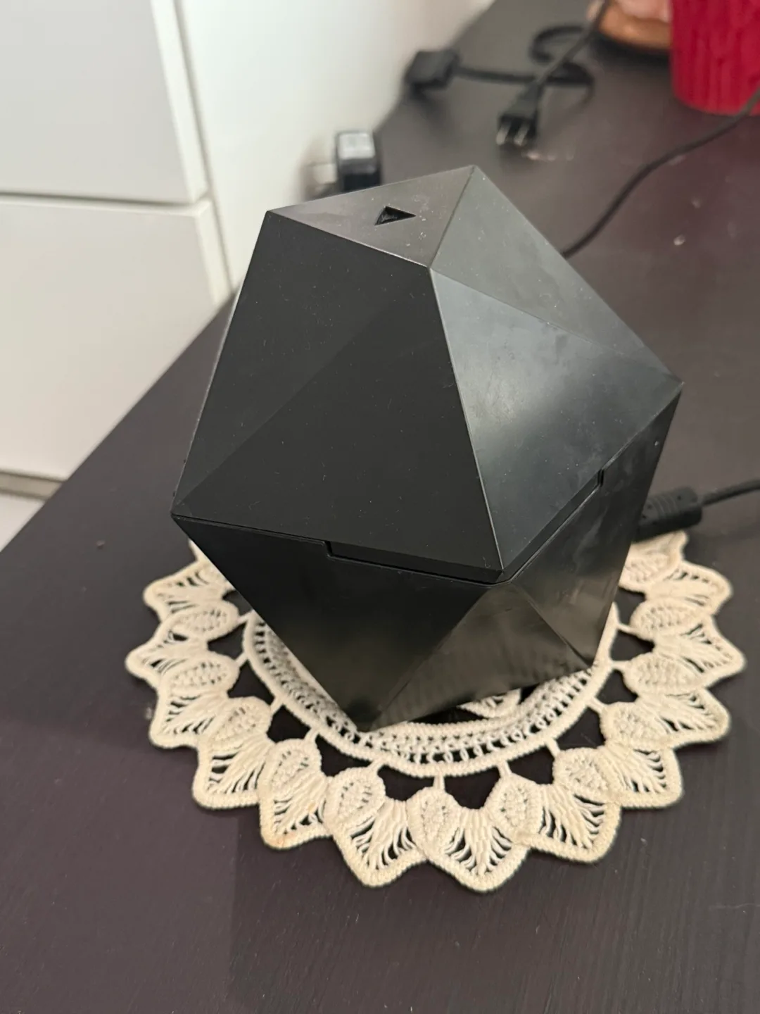 Black Geometric Aroma Diffuser thumbnail