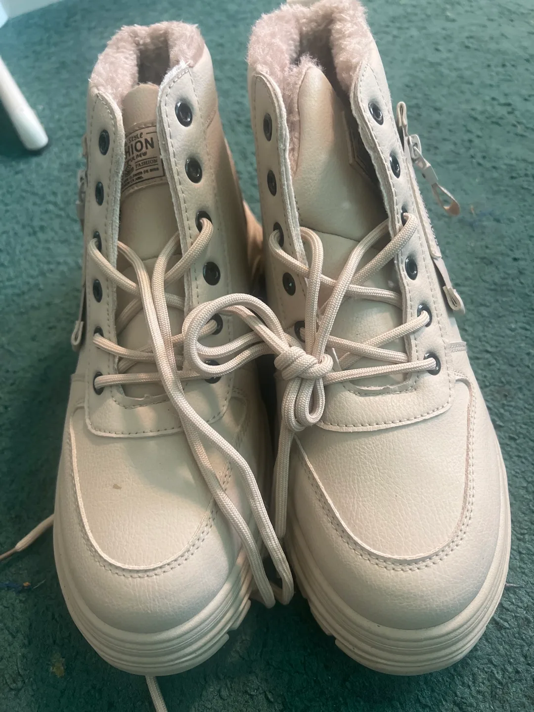 Women's Evolutions Cream-Coloured Winter Boots image indicator(2)