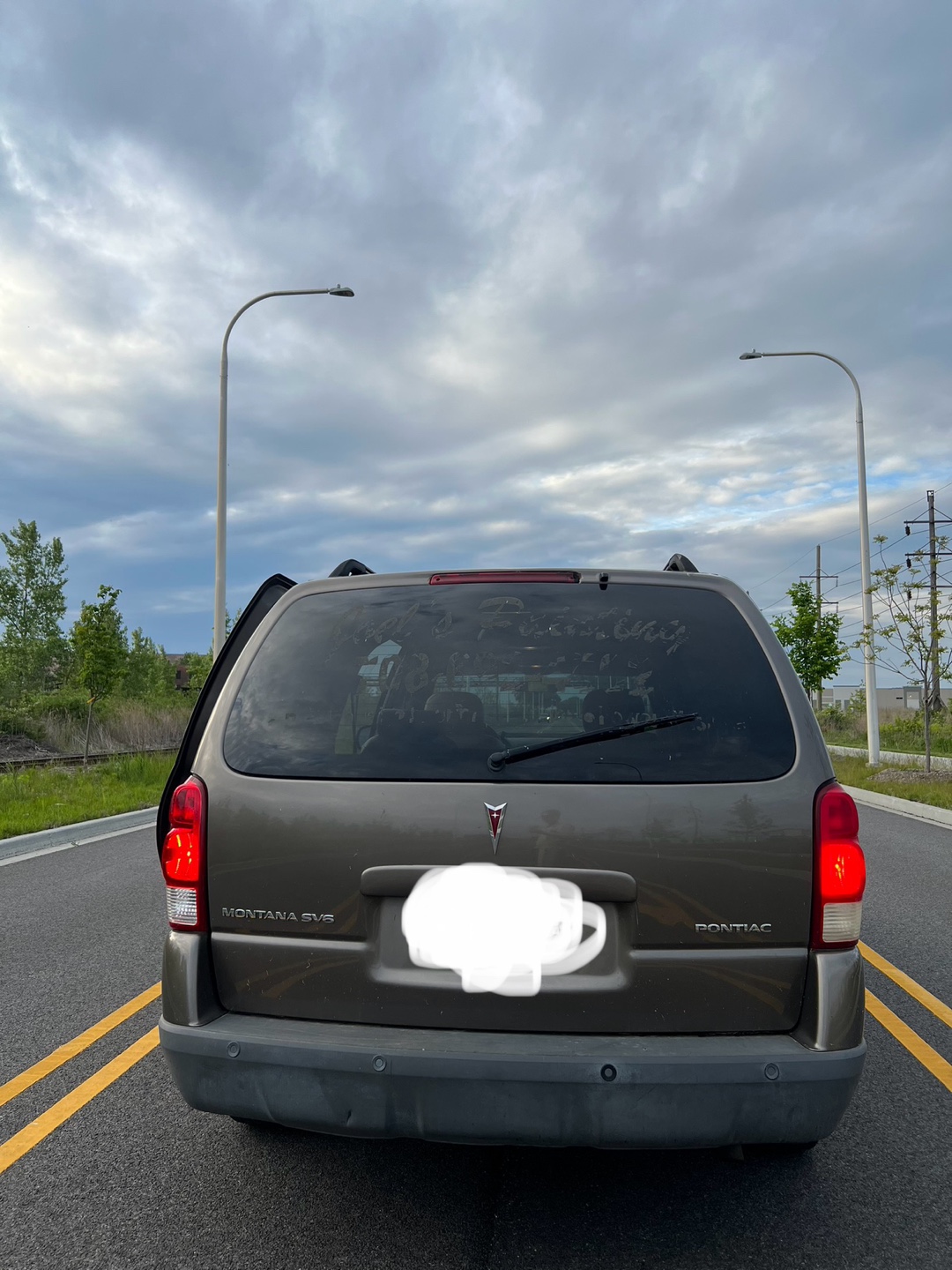 2005 Pontiac Montana SV6 Minivan - photo 5
