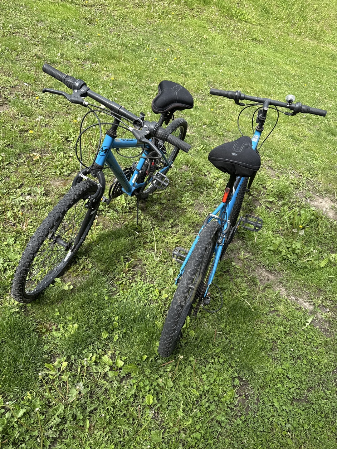 Two Mongoose 20" Kids' Bikes - Blue - photo 2