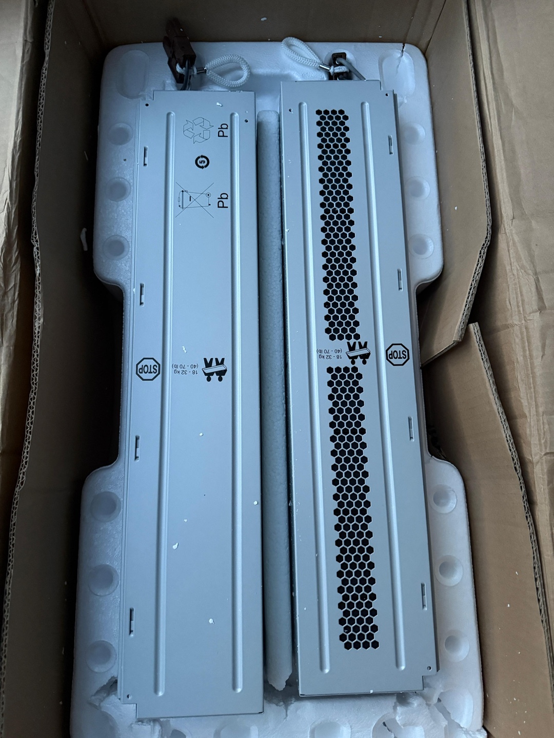 APC APCRBC140 Replacement Battery - photo 2