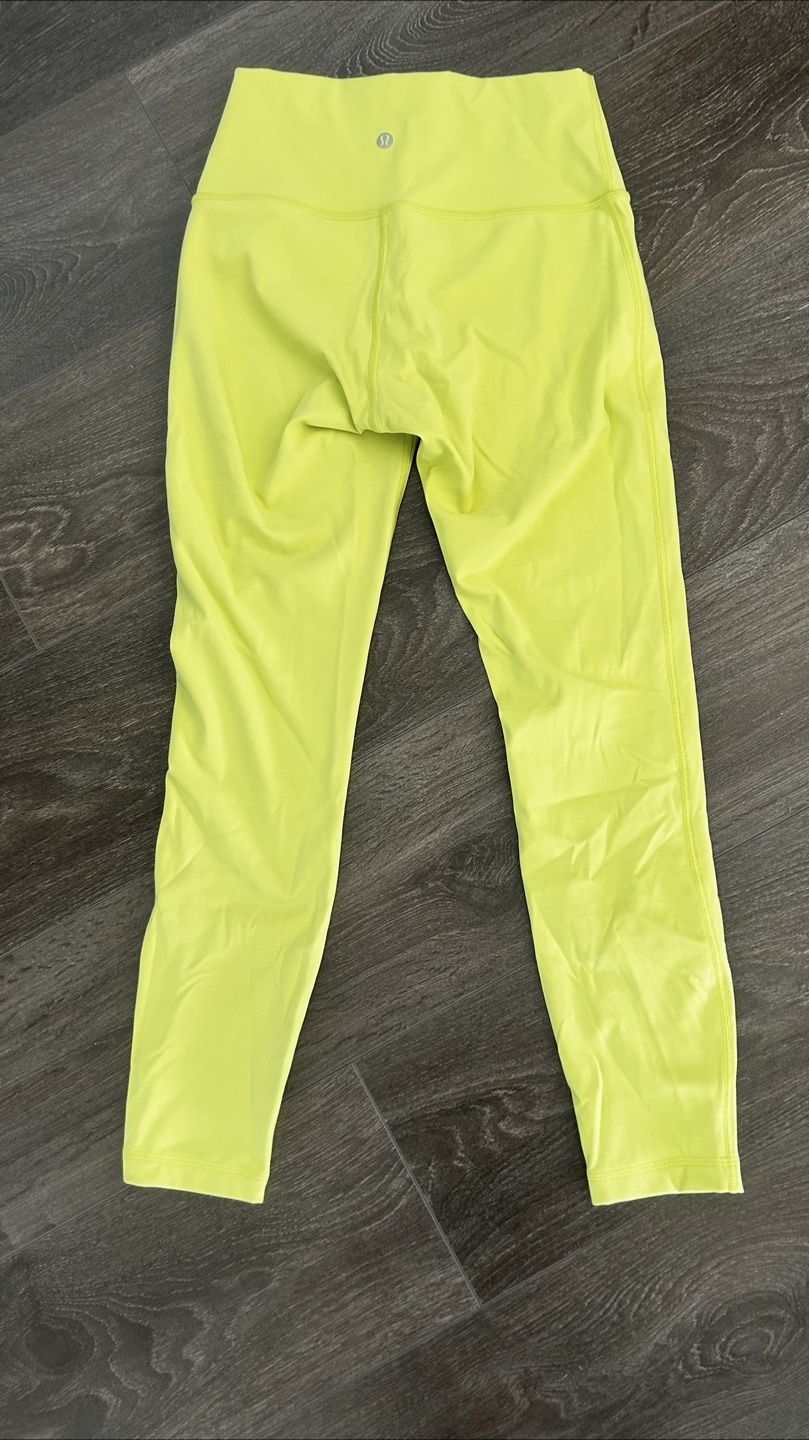 Lululemon Wunder Under 25”- Lemon Zest Size 6 - photo 2
