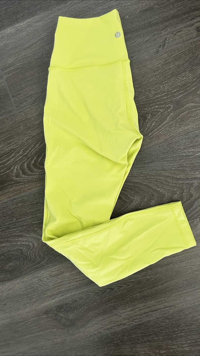 Lululemon Wunder Under 25”- Lemon Zest Size 6 - photo 4