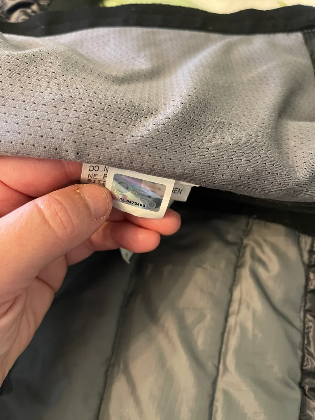 Canada Goose Men’s Hybridge Lite Jacket In Black - Small, #5089M image indicator(5)