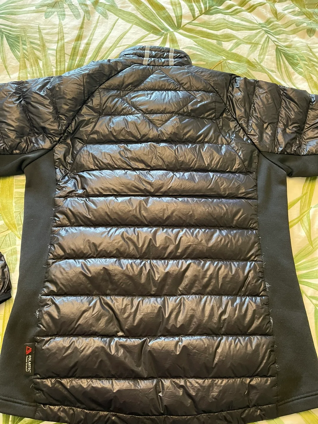 Canada Goose Men’s Hybridge Lite Jacket In Black - Small, #5089M image indicator(7)