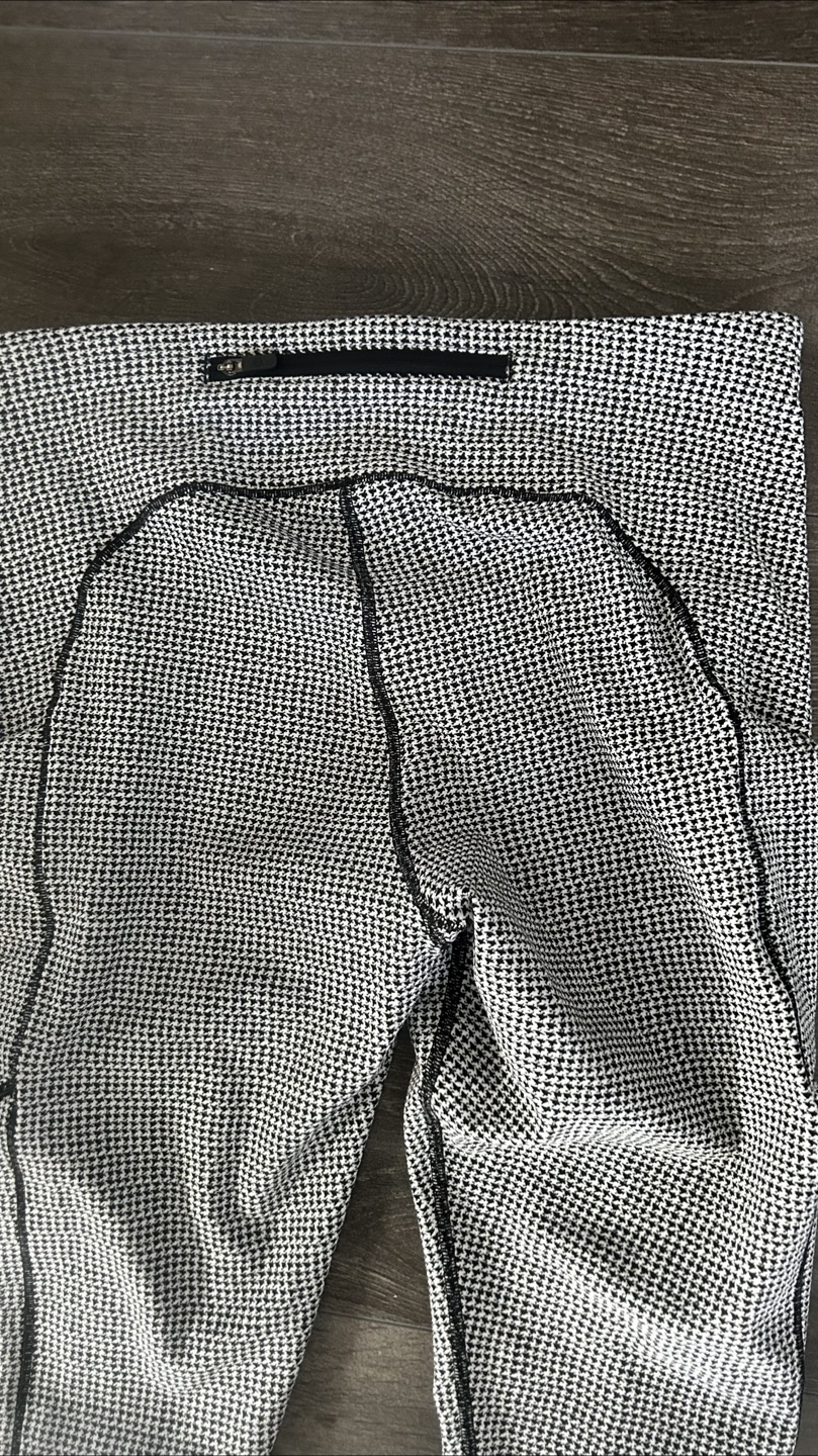 Lululemon Black and White Leggings - photo 5