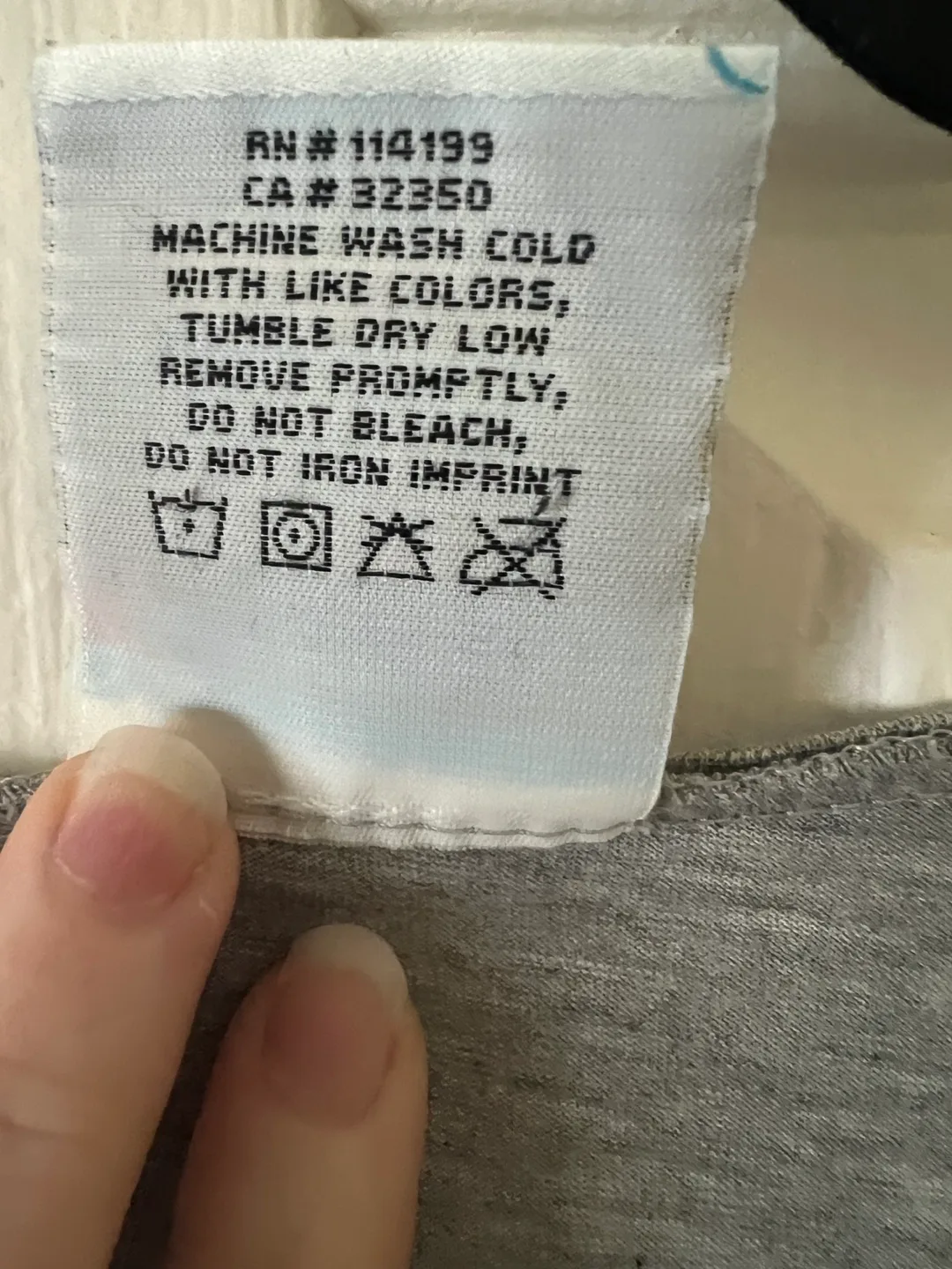 ROXY Paradise Grey V-Neck T-Shirt Medium image indicator(4)