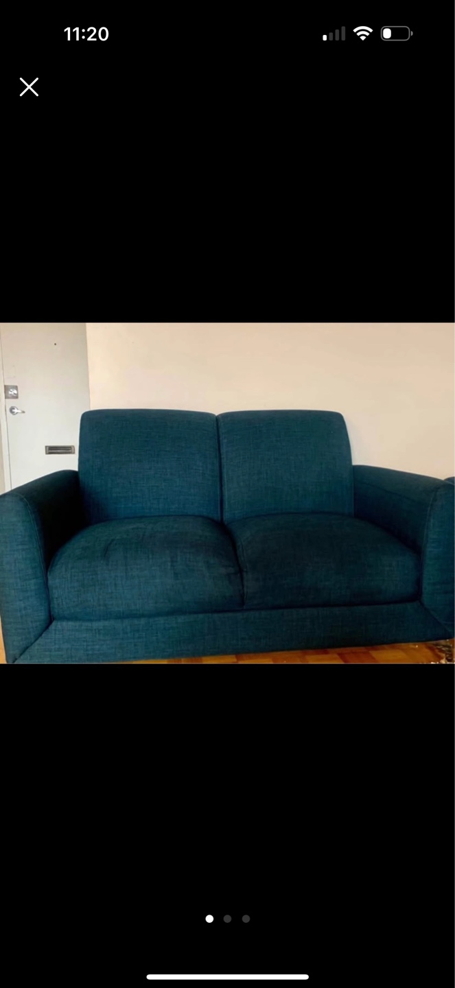 Leon’s blue navy Loveseat