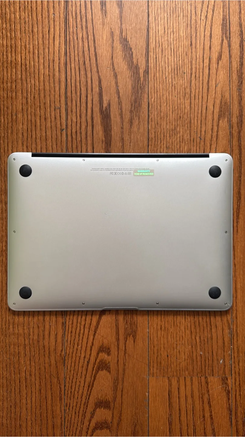 MacBook Air 13” 2017/4GB RAM/128GB SSDFully Functional image indicator(5)